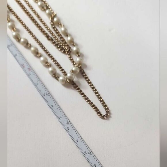 Vintage gold pearl triple strand chain necklace - Picture 9 of 9